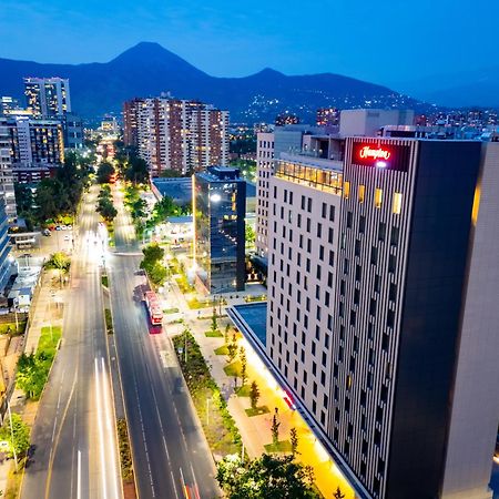 Hampton By Hilton Santiago Las Condes Bagian luar foto