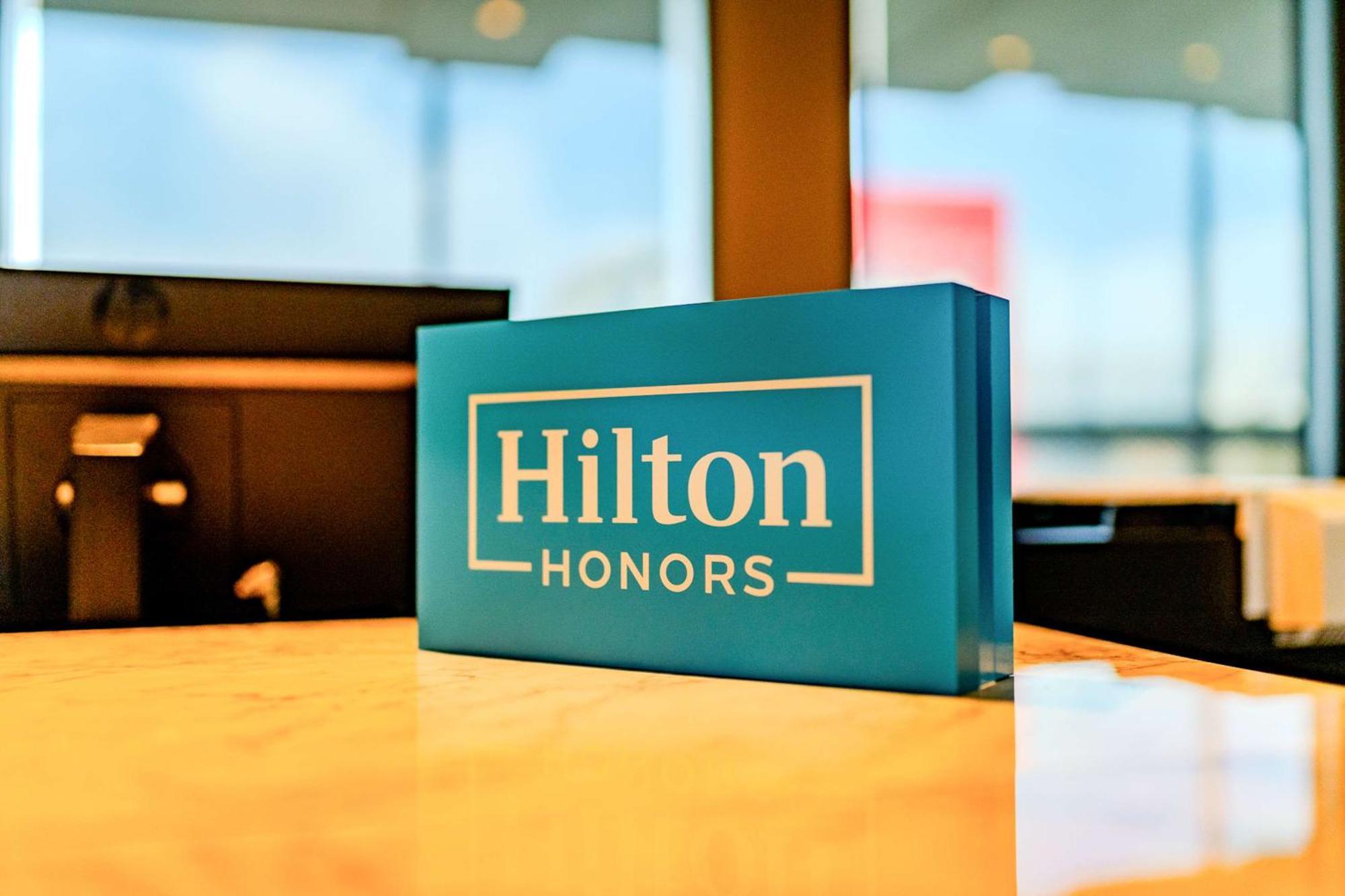 Hampton By Hilton Santiago Las Condes Bagian luar foto